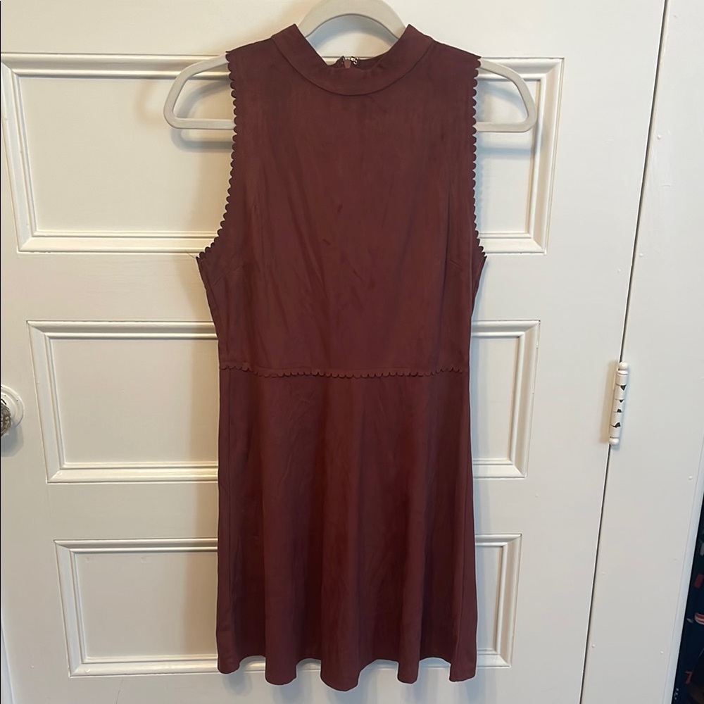 Elegant Sleeveless Brown Dress
